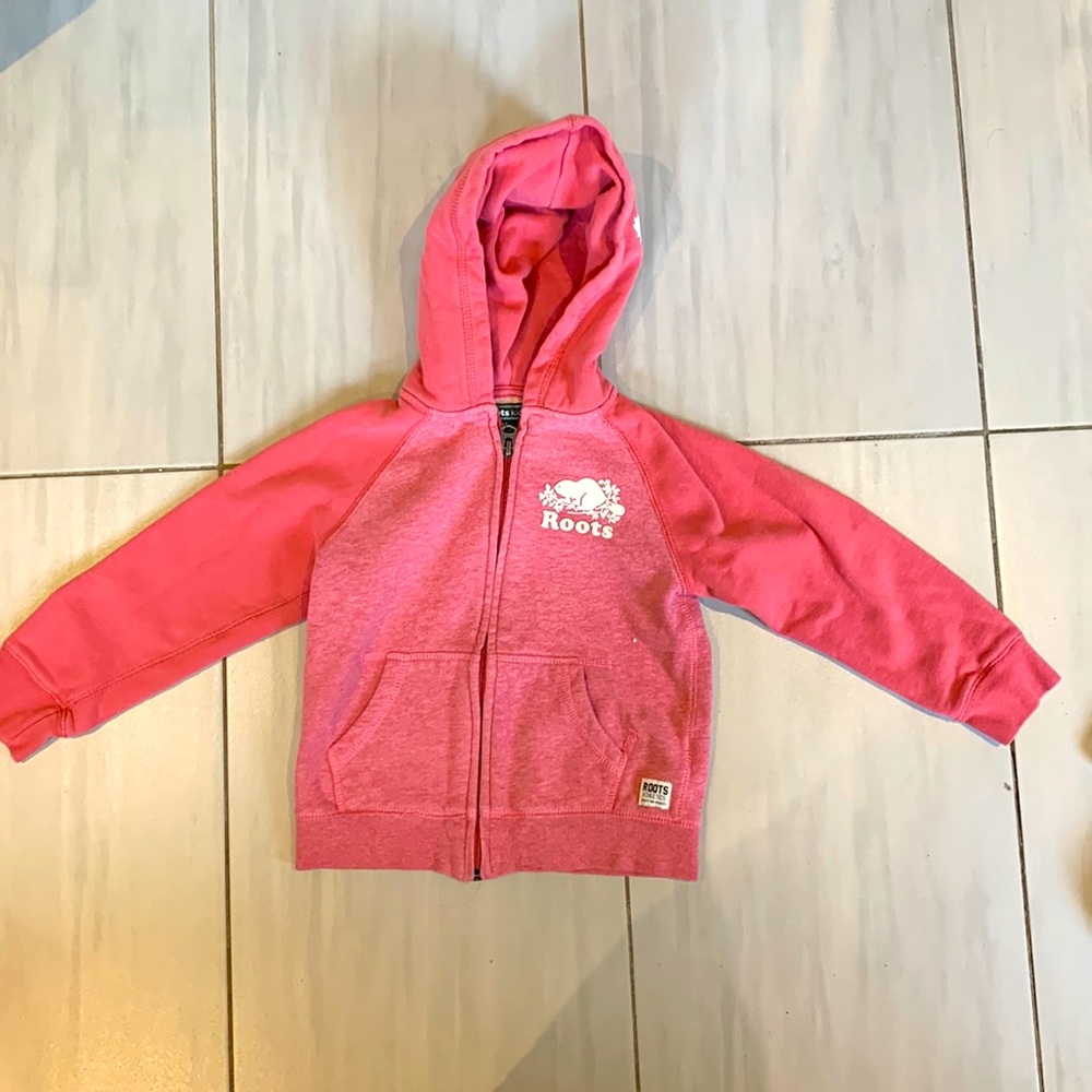 Like-new condition Roots Hoodie 5T